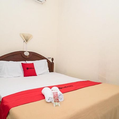Reddoorz Near Kampus 3 Uty Yogyakarta Hotel Buitenkant foto
