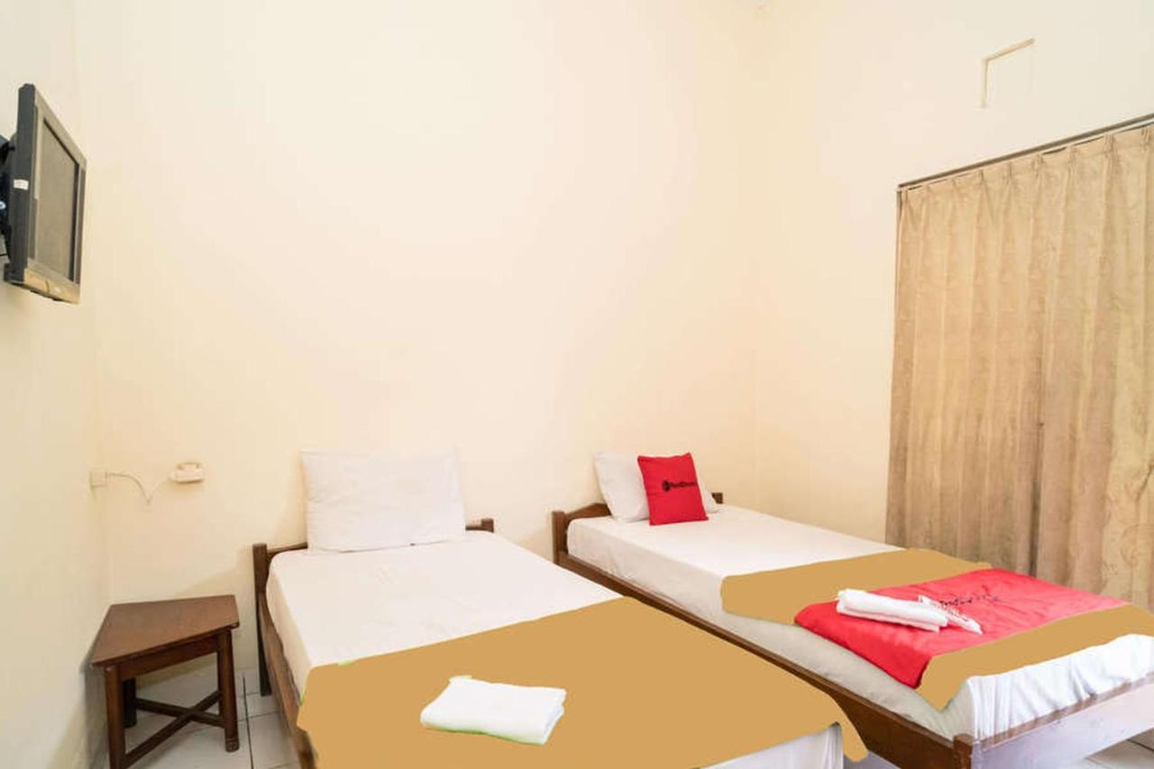 Reddoorz Near Kampus 3 Uty Yogyakarta Hotel Buitenkant foto