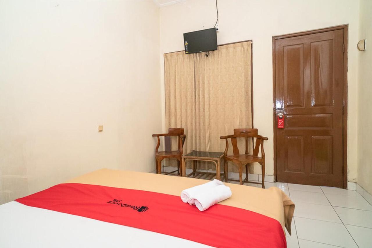 Reddoorz Near Kampus 3 Uty Yogyakarta Hotel Buitenkant foto