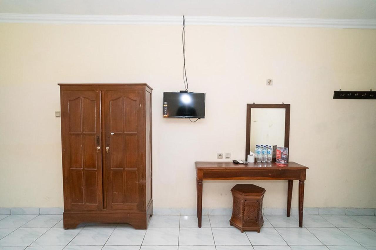 Reddoorz Near Kampus 3 Uty Yogyakarta Hotel Buitenkant foto