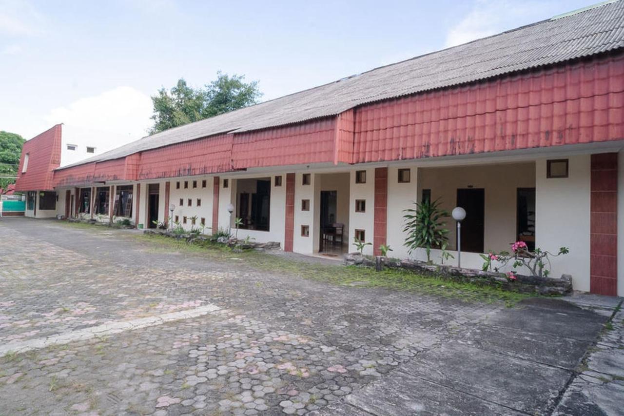 Reddoorz Near Kampus 3 Uty Yogyakarta Hotel Buitenkant foto