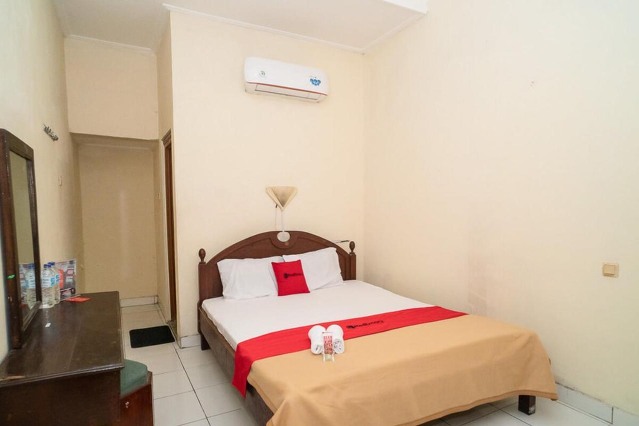 Reddoorz Near Kampus 3 Uty Yogyakarta Hotel Buitenkant foto