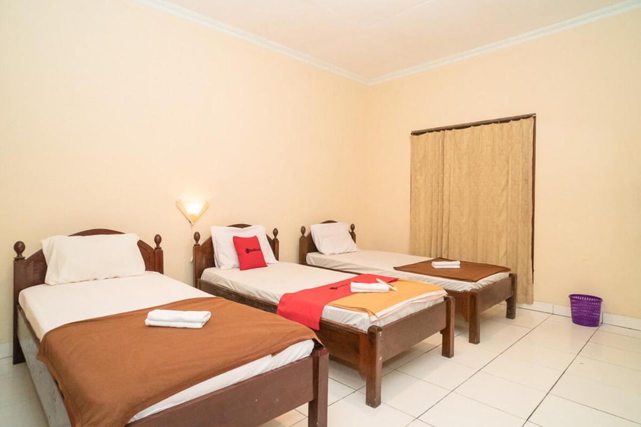 Reddoorz Near Kampus 3 Uty Yogyakarta Hotel Buitenkant foto