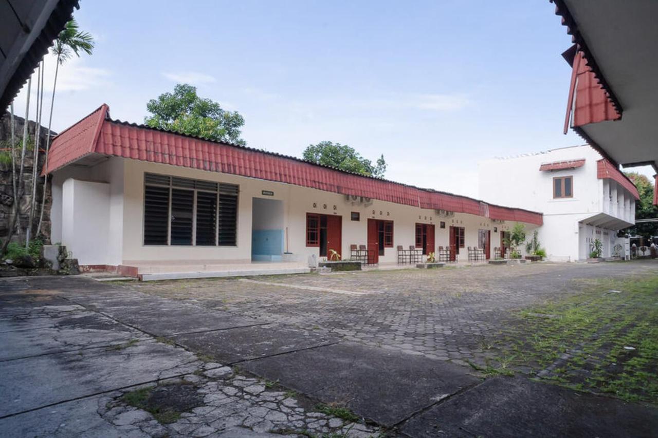 Reddoorz Near Kampus 3 Uty Yogyakarta Hotel Buitenkant foto