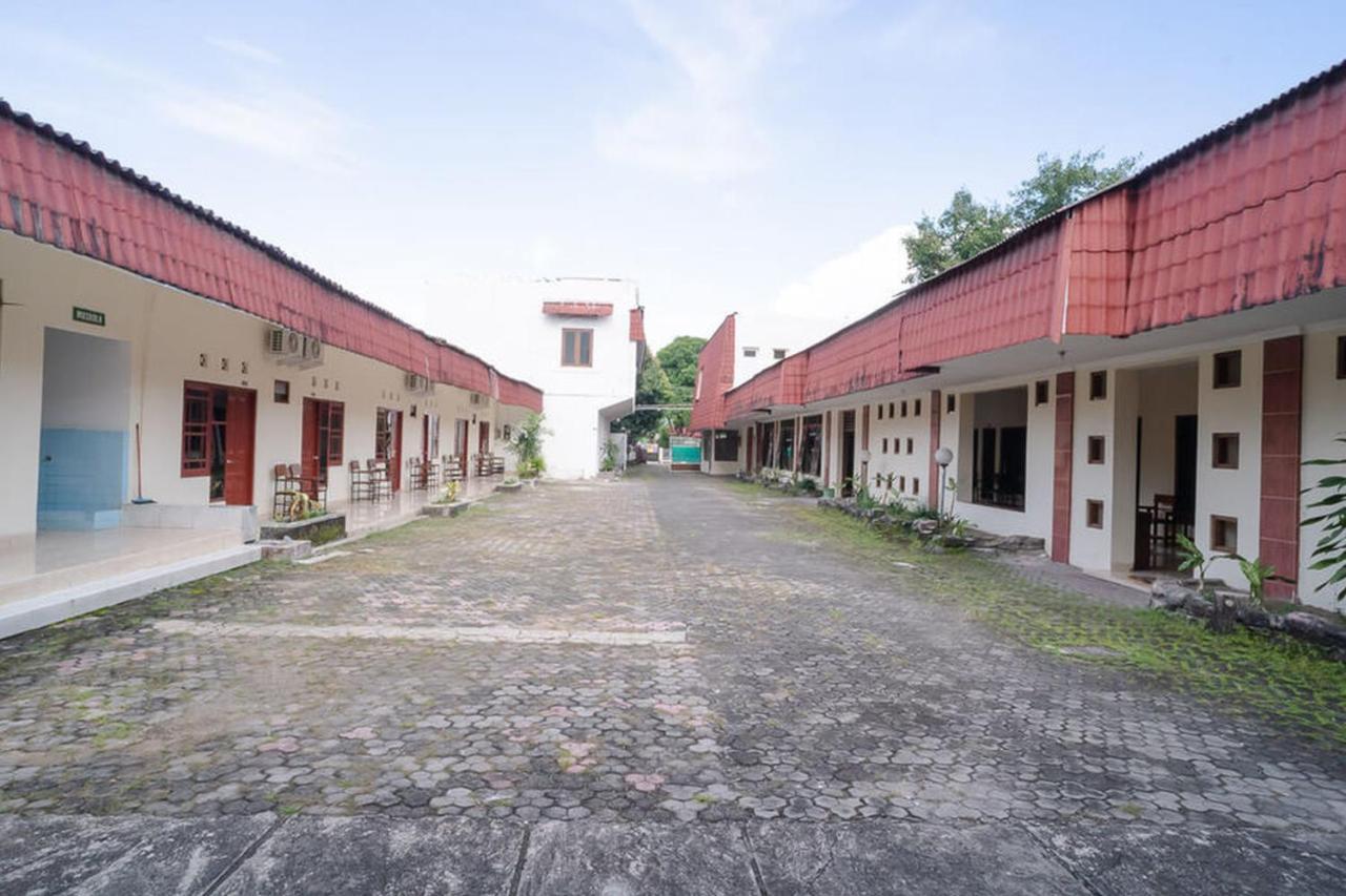 Reddoorz Near Kampus 3 Uty Yogyakarta Hotel Buitenkant foto
