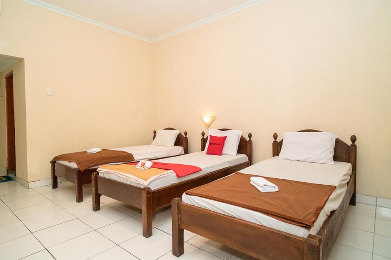 Reddoorz Near Kampus 3 Uty Yogyakarta Hotel Buitenkant foto