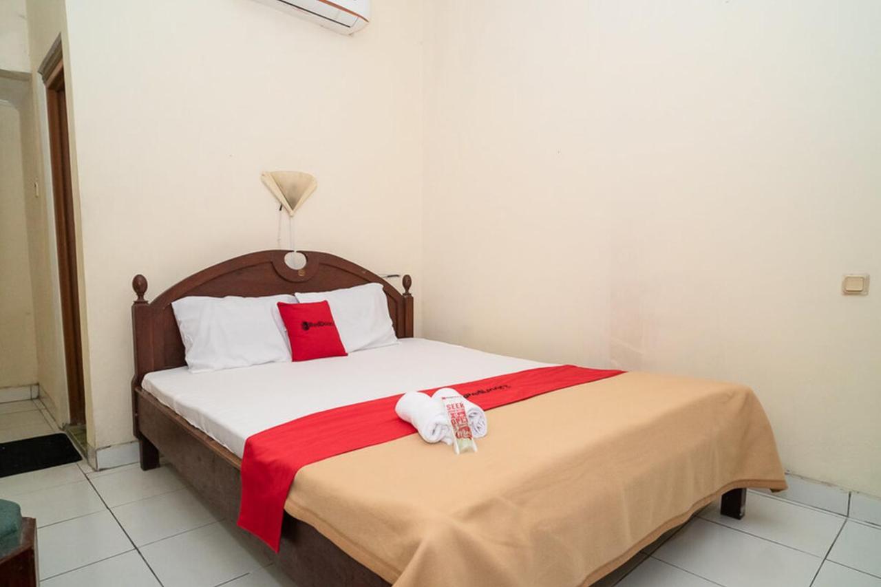 Reddoorz Near Kampus 3 Uty Yogyakarta Hotel Buitenkant foto